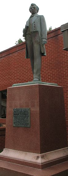 Atchison-statue